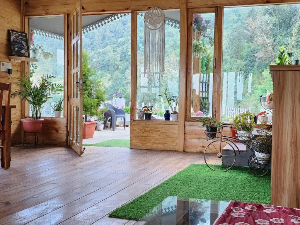 CAMPING IN NAINITAL